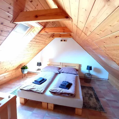 Statek U Dobraka Apartment